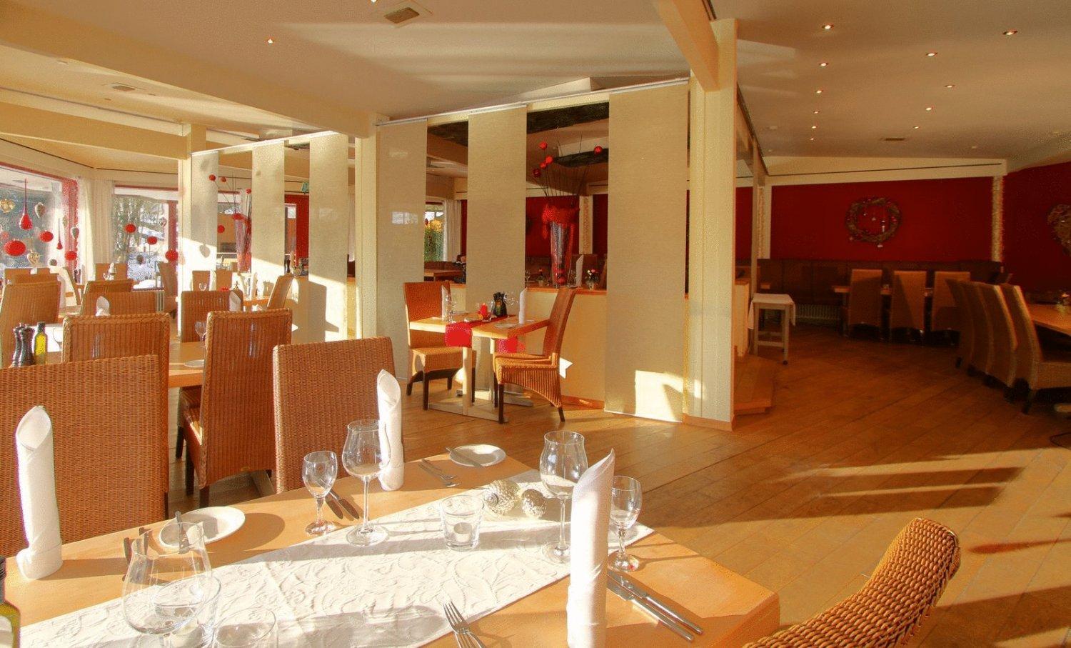 Malteser Komturei Hotel / Restaurant Bergisch Gladbach Eksteriør billede